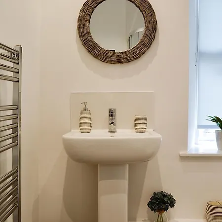 Club * باونيس أون وينديرمير