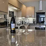 Club Дом отдыха *